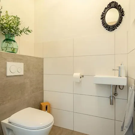 别墅 Spacious Sauna Hot Tub Pool Patio Bbq *