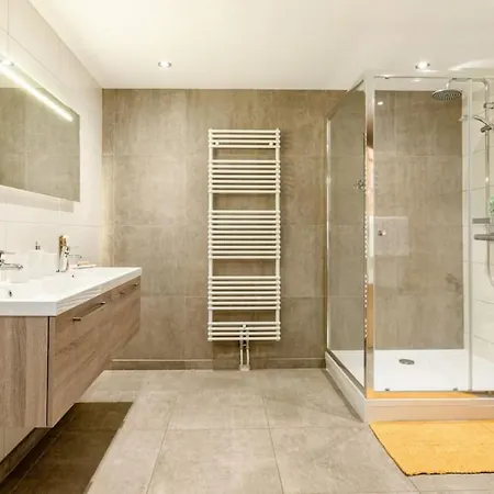 Spacious Sauna Hot Tub Pool Patio Bbq * Hohenfels-Essingen