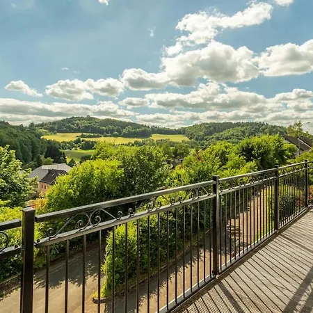 Villa Spacious Sauna Hot Tub Pool Patio Bbq