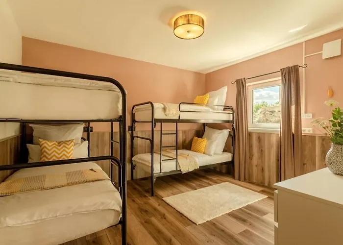 别墅 Spacious Sauna Hot Tub Pool Patio Bbq